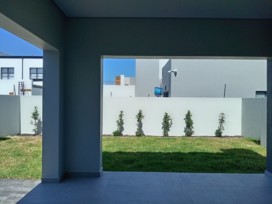 4 Bedroom Property for Sale in Sandown Western Cape